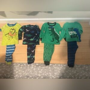 Dinosaur pajama bundle size 24months/2T
